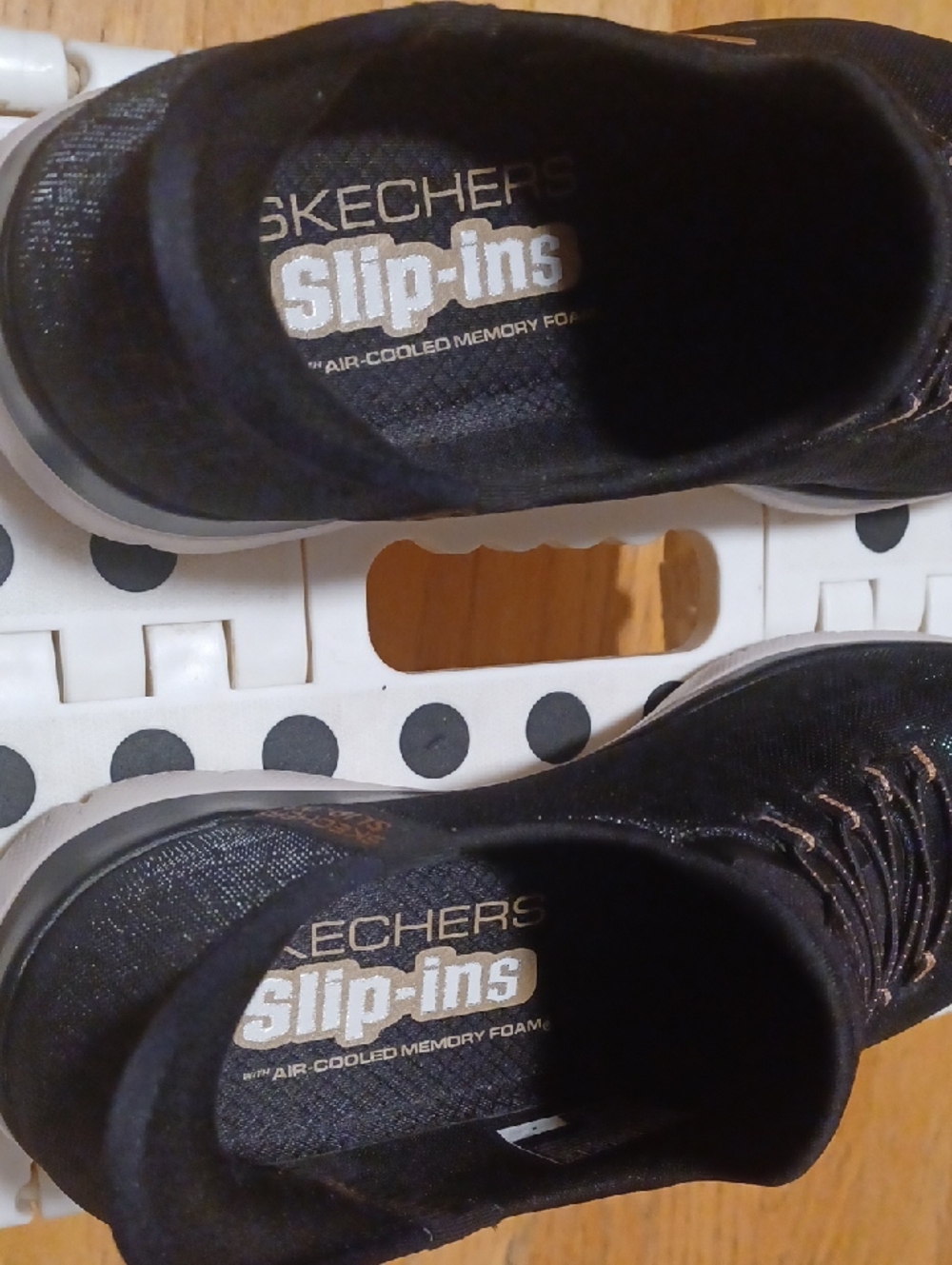 Skechers Women's Black Knit Slip-On Shoes Sneakers Shimmer Rose Gold Logo - Picture 7 of 12
